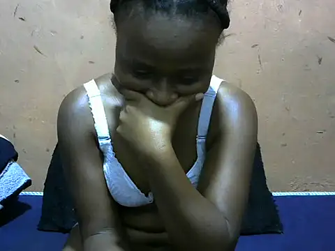 Snapshot of sexy-rosie chatting on 10/05/25, 07:45 sexy-rosie online show from 10/05/25, 07:45