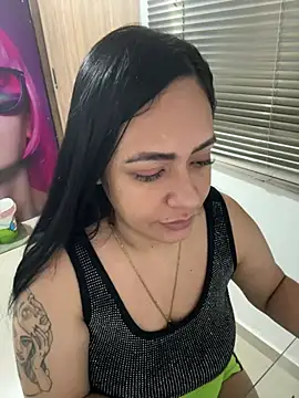 Snapshot of marta201_alfaro chatting on 02/23/25, 12:27 marta201 alfaro online show from 02/23/25, 12:27