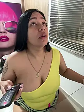 Snapshot of marta201_alfaro chatting on 03/01/25, 01:40 marta201 alfaro online show from 03/01/25, 01:40