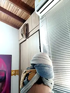 Snapshot of marta201_alfaro chatting on 10/12/25, 03:00 marta201 alfaro online show from 10/12/25, 03:00