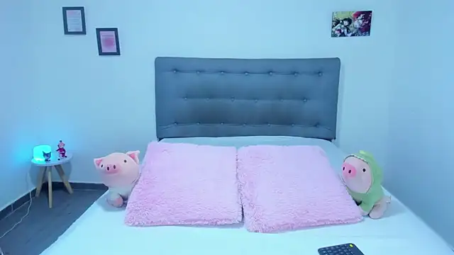 Snapshot of Agataowens chatting on 09/24/25, 01:31 Agataowens online show from 09/24/25, 01:31