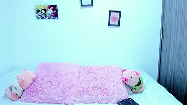 Snapshot of Agataowens chatting on 02/06/26, 01:32 Agataowens online show from 02/06/26, 01:32