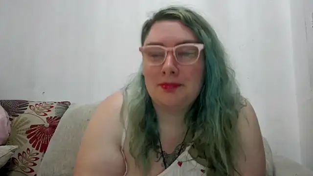 Bustycurves online show from 04/19/26, 12:00