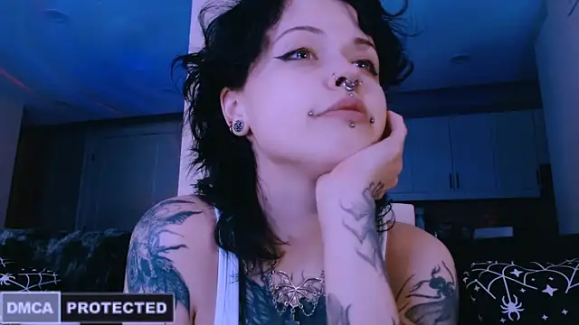 NaughtyLittleFox online show from 04/14/26, 06:52