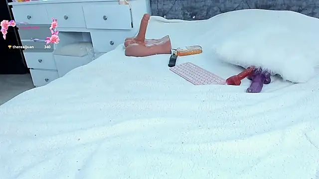 Snapshot of anastasia_danger chatting on 02/05/25, 03:42 anastasia danger online show from 02/05/25, 03:42