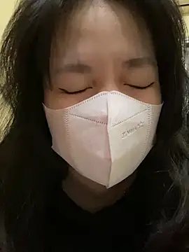 Snapshot of minmin2kk5 chatting on 02/02/25, 01:12 minmin2kk5 online show from 02/02/25, 01:12