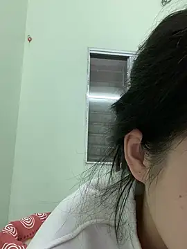 Snapshot of minmin2kk5 chatting on 02/04/25, 07:29 minmin2kk5 online show from 02/04/25, 07:29