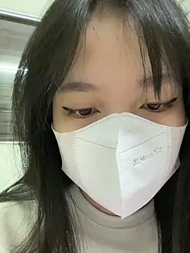 Snapshot of minmin2kk5 chatting on 03/02/25, 01:04 minmin2kk5 online show from 03/02/25, 01:04