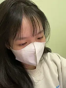 Snapshot of minmin2kk5 chatting on 03/21/25, 08:17 minmin2kk5 online show from 03/21/25, 08:17