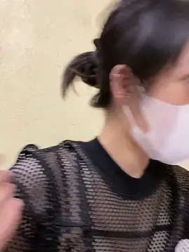 Snapshot of minmin2kk5 chatting on 09/17/25, 03:57 minmin2kk5 online show from 09/17/25, 03:57