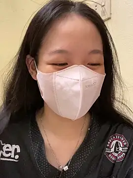 Snapshot of minmin2kk5 chatting on 09/20/25, 03:35 minmin2kk5 online show from 09/20/25, 03:35