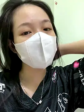 Snapshot of minmin2kk5 chatting on 09/24/25, 03:43 minmin2kk5 online show from 09/24/25, 03:43