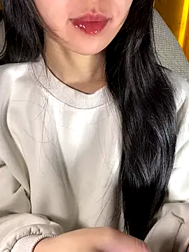 minmin2kk5 online show from 12/05/25, 04:03