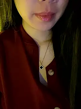 minmin2kk5 online show from 01/12/26, 04:34