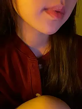 minmin2kk5 online show from 02/28/26, 04:08