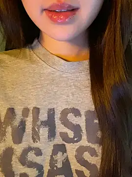 minmin2kk5 online show from 04/19/26, 03:44