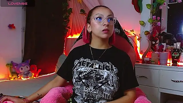 Littlerouse  online show from 11/27/25, 11:07