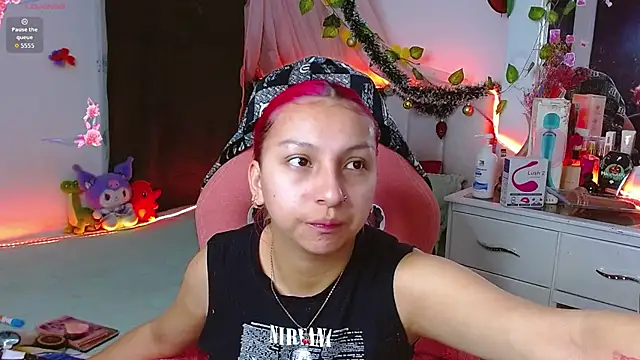 Littlerouse  online show from 12/20/25, 11:23