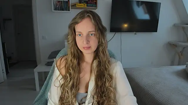 Snapshot of violet_blue_eyes chatting on 11/11/25, 12:05 violet blue eyes online show from 11/11/25, 12:05