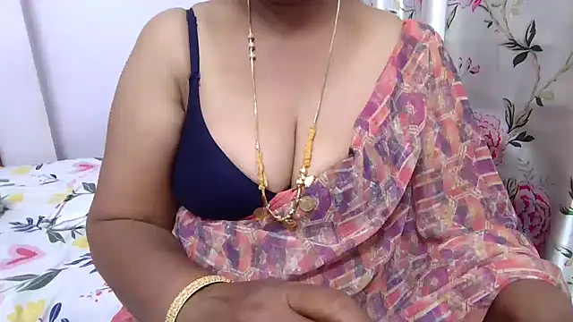 Janavi-janu online show from 03/09/25, 11:47