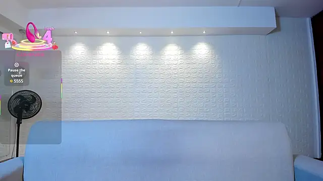 violet scott online show from 02/28/25, 10:41