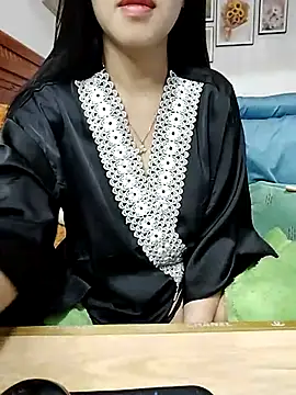 cream1299 online show from 03/08/25, 09:29