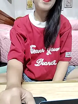 cream1299 online show from 09/25/25, 04:27