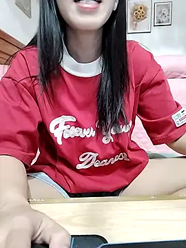 cream1299 online show from 10/13/25, 07:52