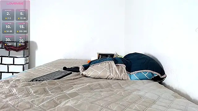 Snapshot of camilavagina24 chatting on 01/06/25, 06:10 camilavagina24 online show from 01/06/25, 06:10