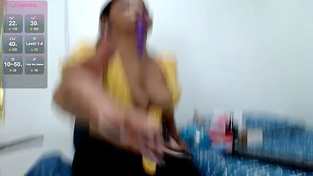 Snapshot of camilavagina24 chatting on 01/27/25, 04:11 camilavagina24 online show from 01/27/25, 04:11