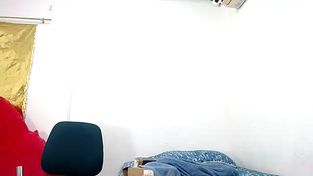 Snapshot of camilavagina24 chatting on 01/31/25, 04:06 camilavagina24 online show from 01/31/25, 04:06