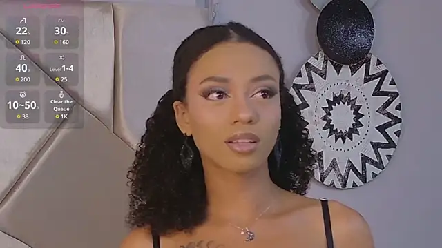 Snapshot of Nahomi_King chatting on 01/10/25, 01:09 Nahomi King online show from 01/10/25, 01:09