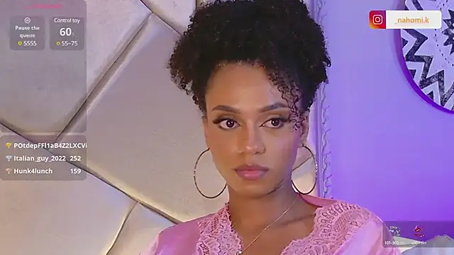 Snapshot of Nahomi_King chatting on 02/14/25, 01:18 Nahomi King online show from 02/14/25, 01:18