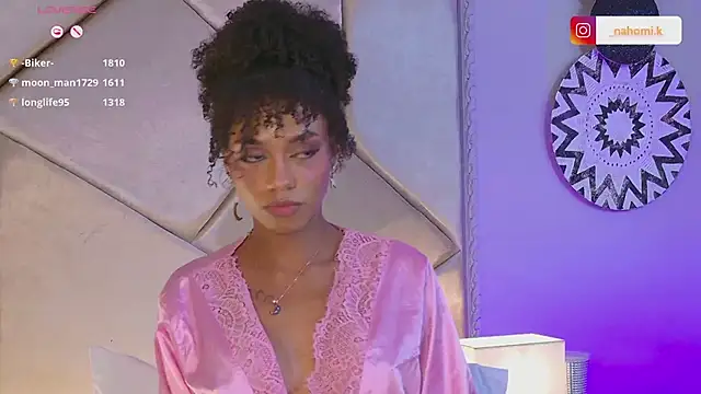 Snapshot of Nahomi_King chatting on 02/22/25, 07:47 Nahomi King online show from 02/22/25, 07:47