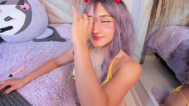 miia  baker online show from 03/21/25, 12:06