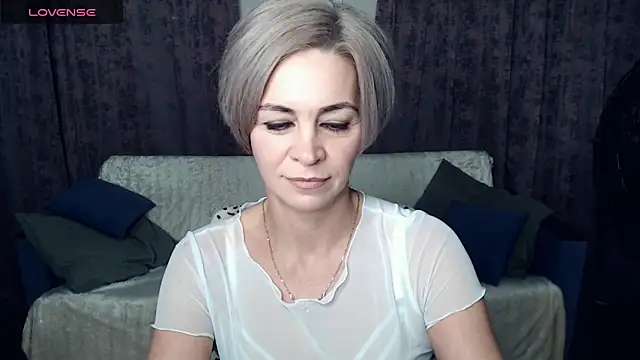 Blonde lola444 online show from 12/17/24, 07:37