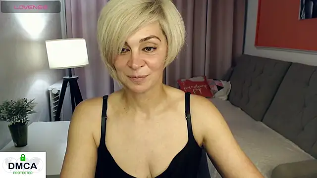 Snapshot of Blonde_lola444 chatting on 07/23/26, 05:44 Blonde lola444 online show from 07/23/26, 05:44