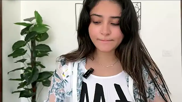 demieliss online show from 04/21/26, 07:58