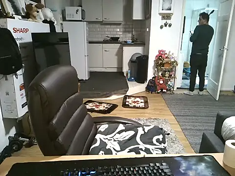 mihaimichael online show from 10/23/25, 01:32