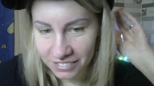 TherestlessKitty online show from 12/30/24, 09:48