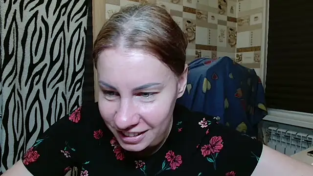 Snapshot of TherestlessKitty chatting on 07/27/26, 10:17 TherestlessKitty online show from 07/27/26, 10:17