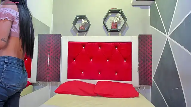 Karoll014 online show from 11/25/25, 12:16