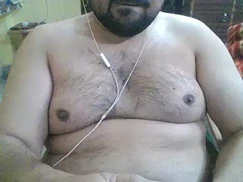 ARYANAVAILABLE online show from 02/03/25, 08:57