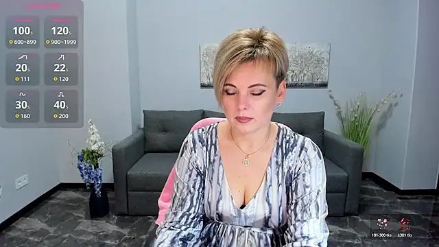 Julia Wilsone online show from 12/02/25, 06:41