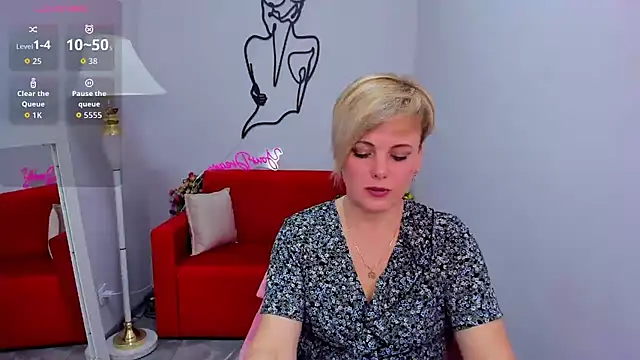 Julia Wilsone online show from 03/03/26, 01:39