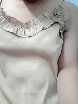 Snapshot of Milk_tea2k chatting on 03/16/26, 12:20 Milk tea2k online show from 03/16/26, 12:20