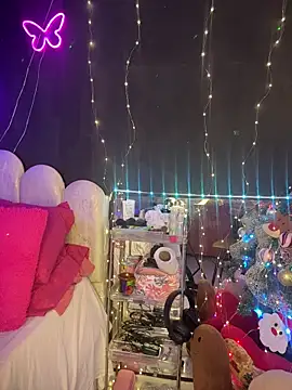 AlisonHoot69 online show from 12/17/25, 04:07