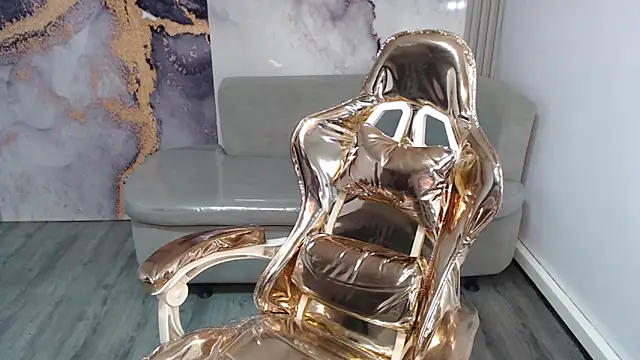 Cristal v 1 online show from 12/28/24, 03:15