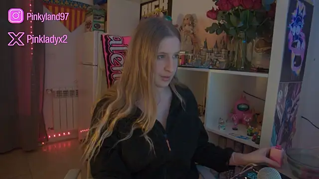 Pinkyladyxxx online show from 01/15/26, 11:52