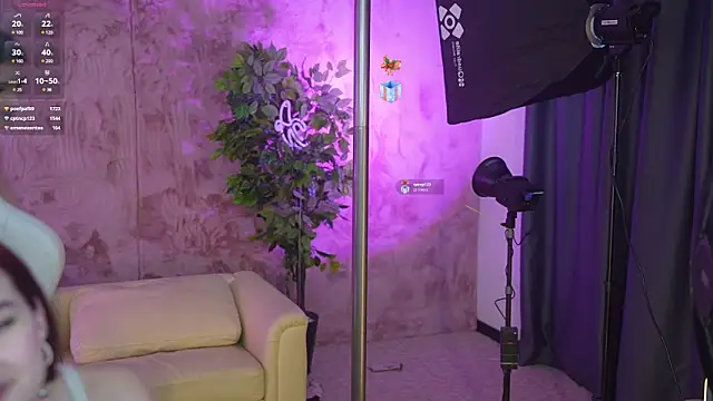 Britney054 online show from 03/01/25, 08:34